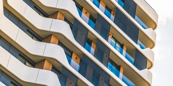 Proyectos de Arquitectura en Hospitalet de Llobregat · Obra nueva y rehabilitación